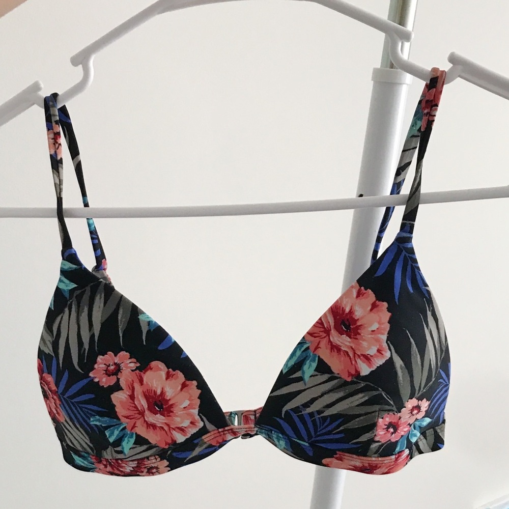Hollister bikini top